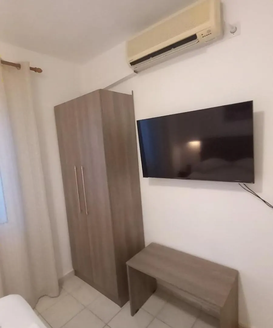 Apartment Marlas Rooms Nea Poteidaia