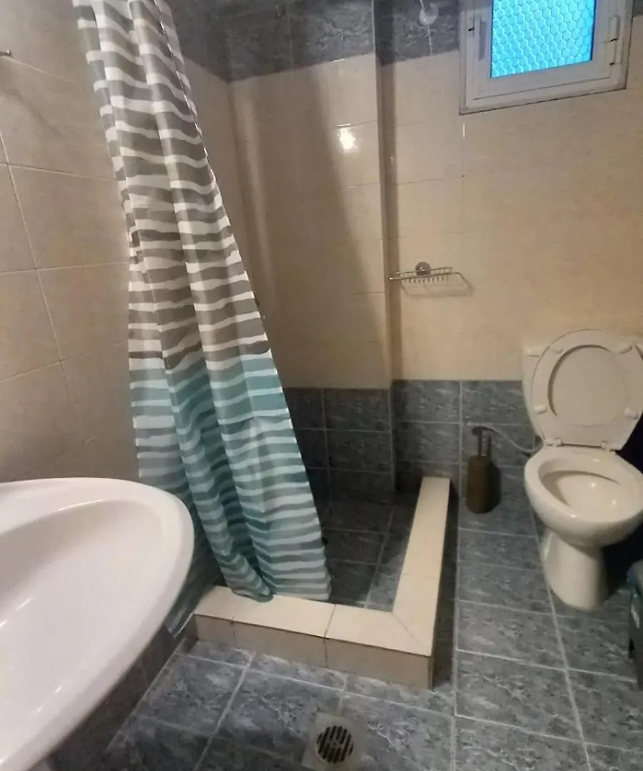 Marlas Rooms Nea Poteidaia Apartment